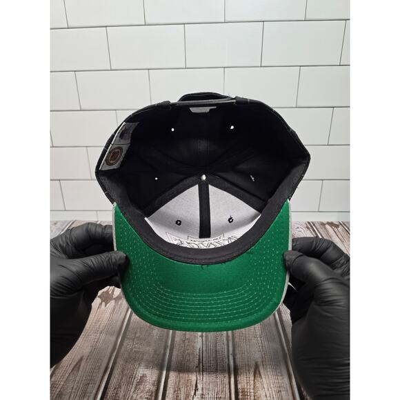 Starter Los Angeles Kings Vintage Pin Stripe Adjustable Snapback NHL Hat